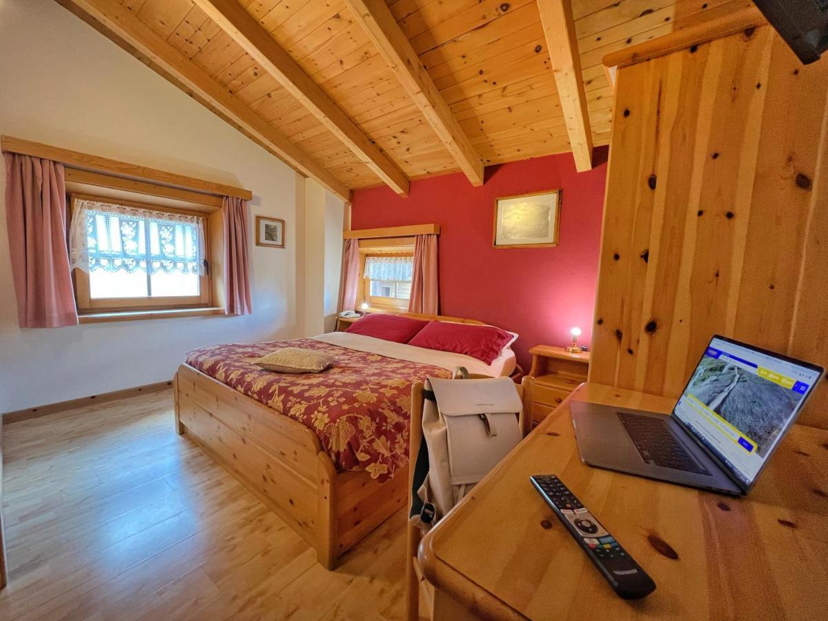 Hotel Garni Francescato Livigno Exterior foto