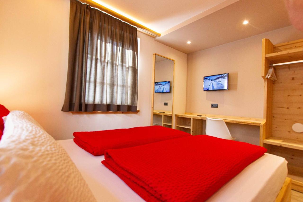 Hotel Garni Francescato Livigno Exterior foto