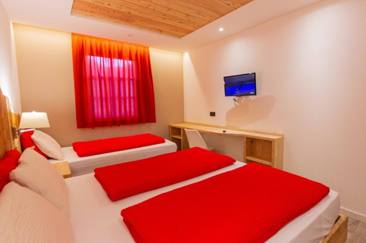 Hotel Garni Francescato Livigno Exterior foto