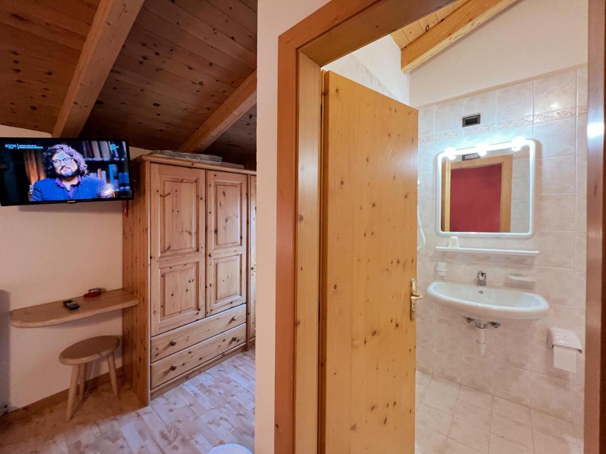 Hotel Garni Francescato Livigno Exterior foto
