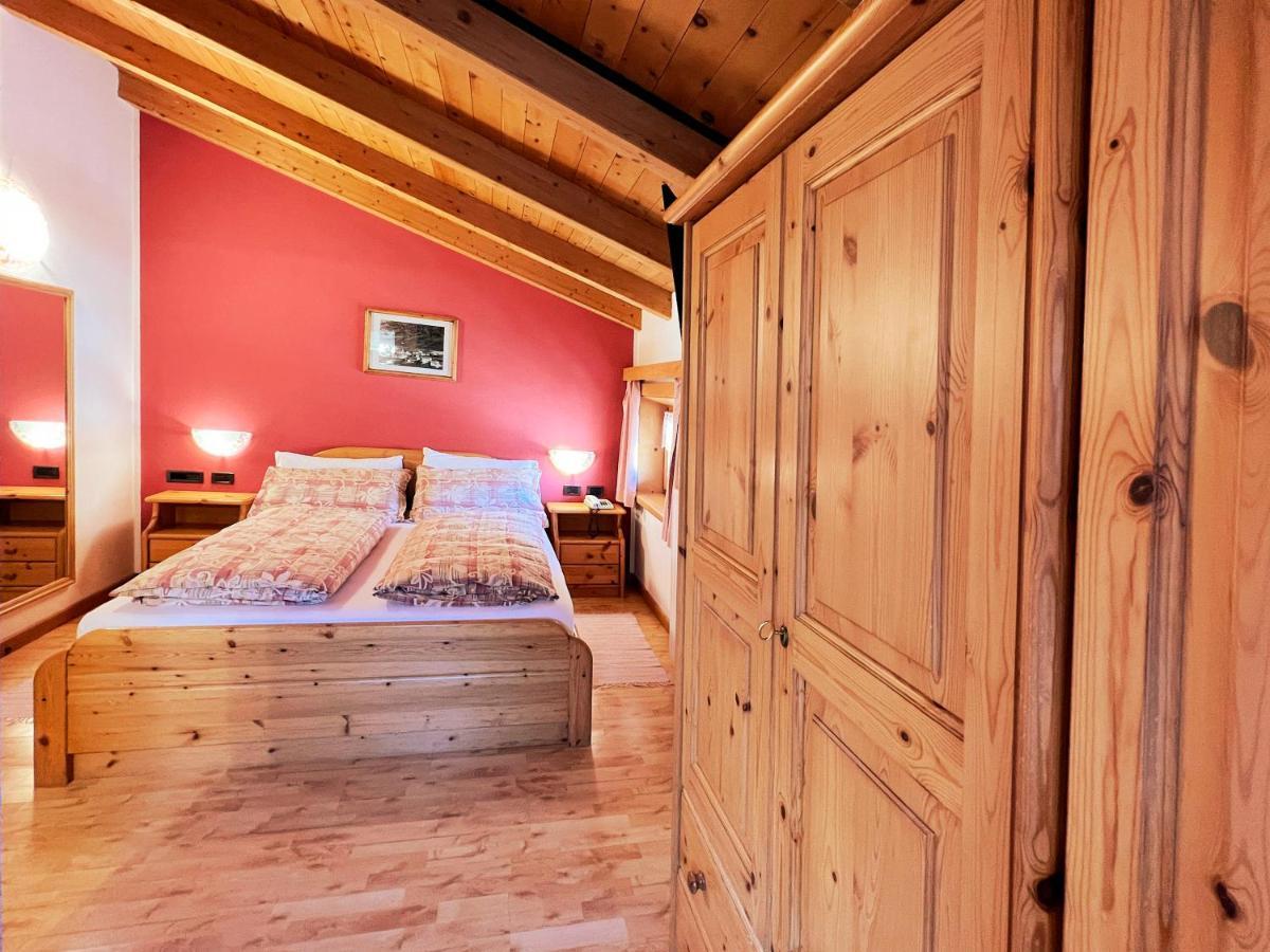 Hotel Garni Francescato Livigno Exterior foto